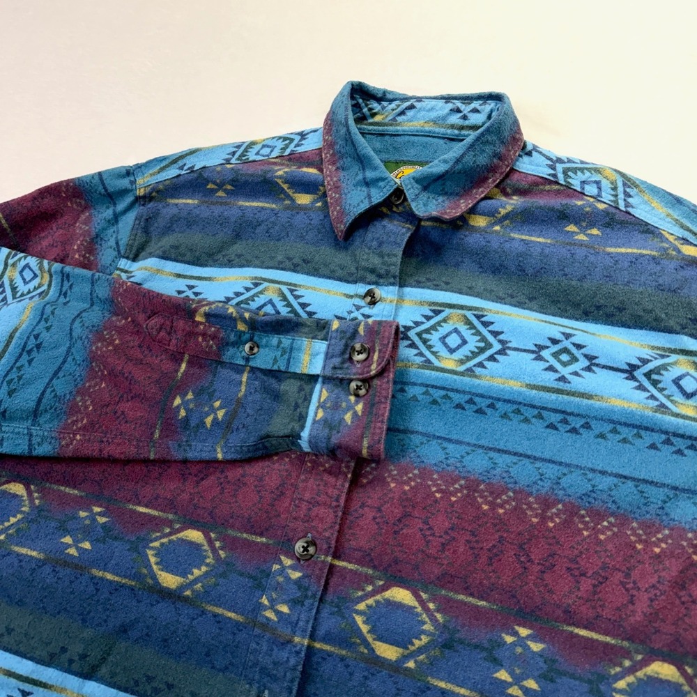 Cabelas Southwestern Button Down Shirt Womens Medium Blue Aztec Cotton Flannel